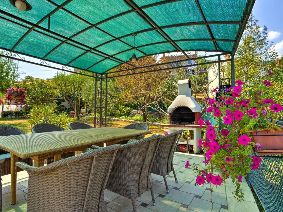 Apartment Laurus-2 By Interhome لوفغان المظهر الخارجي الصورة
